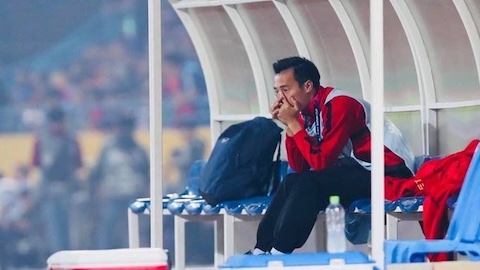  Văn Toàn lên bàn mổ